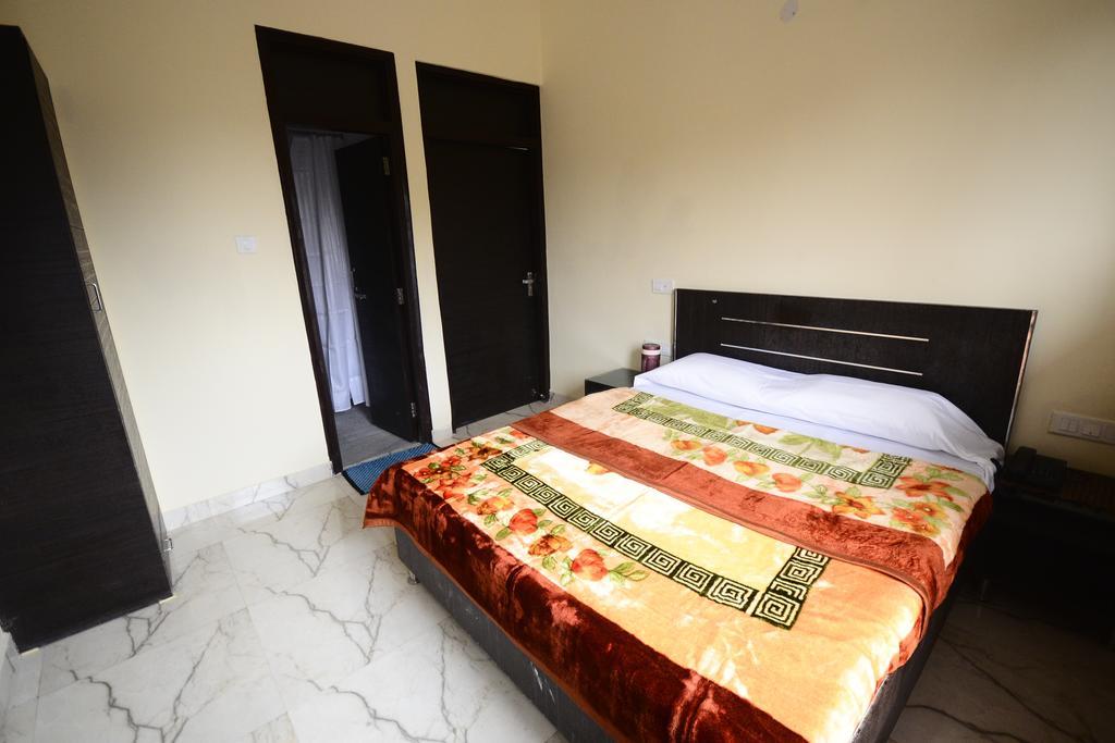 Hotel Mehra Inn Amritsar Dış mekan fotoğraf