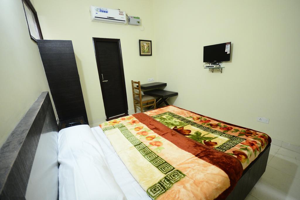 Hotel Mehra Inn Amritsar Dış mekan fotoğraf