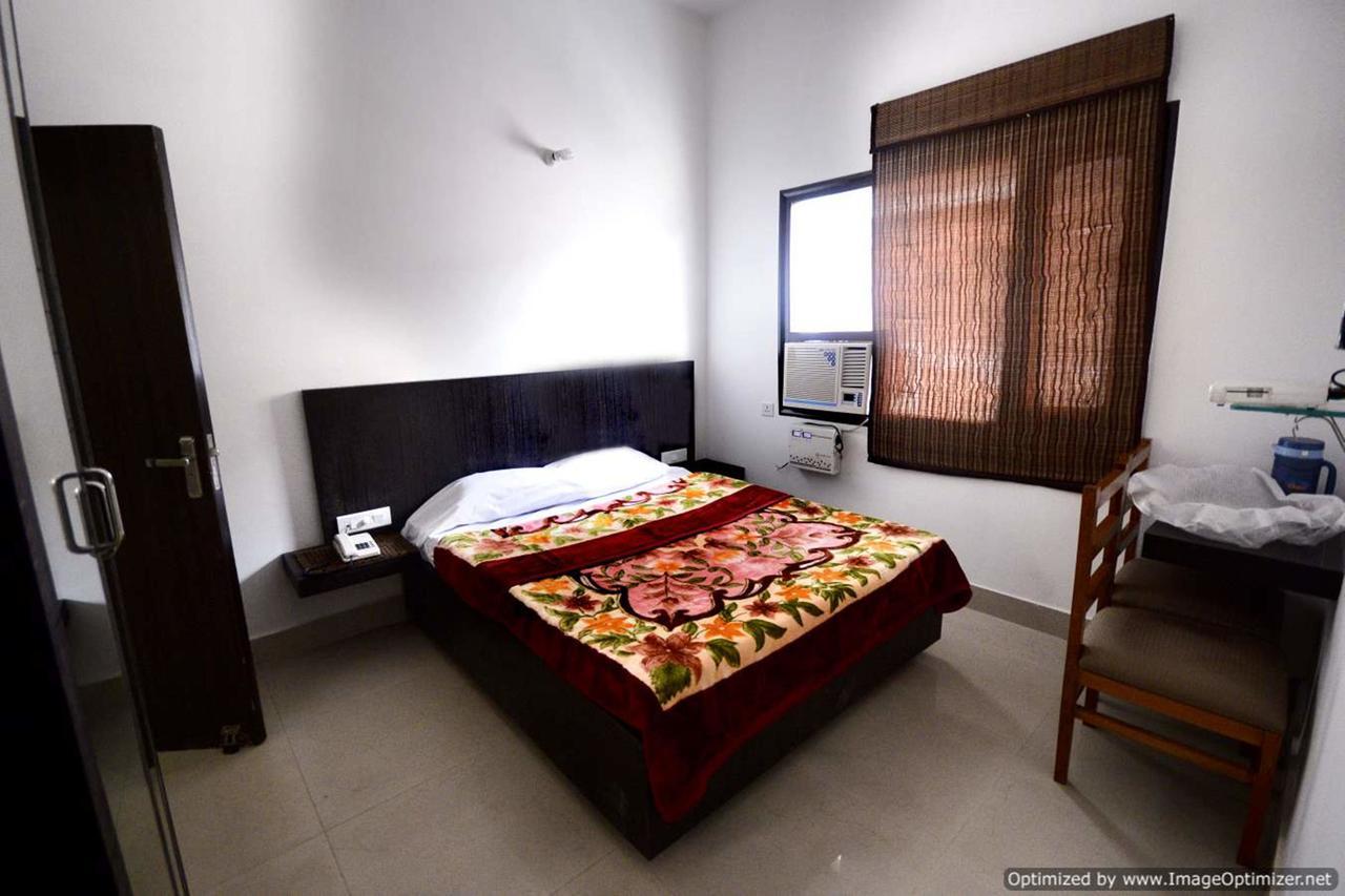 Hotel Mehra Inn Amritsar Dış mekan fotoğraf