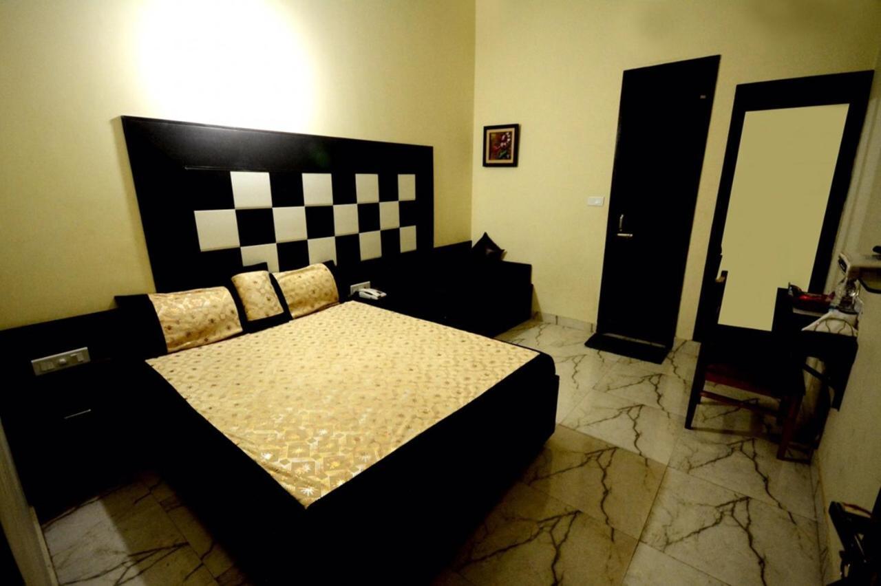 Hotel Mehra Inn Amritsar Dış mekan fotoğraf