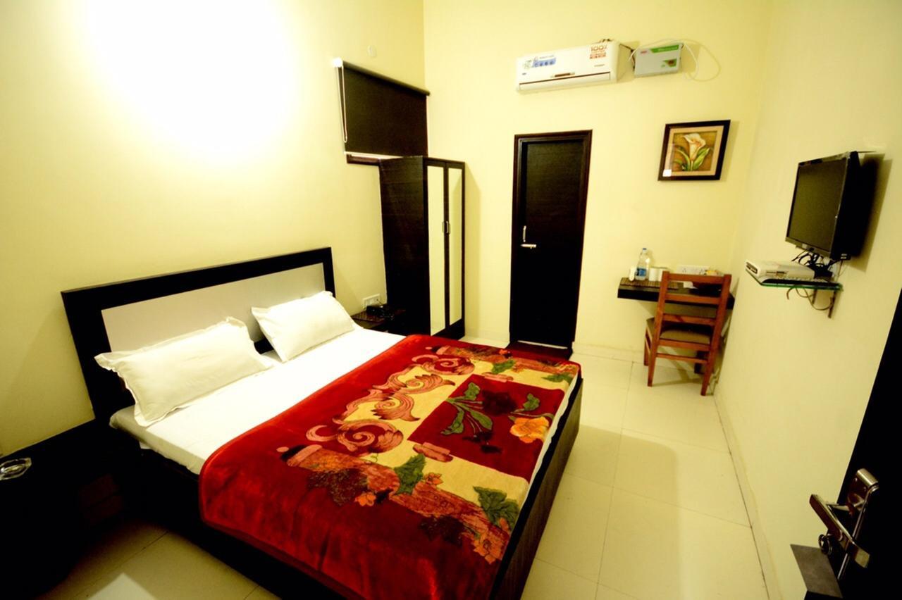 Hotel Mehra Inn Amritsar Dış mekan fotoğraf